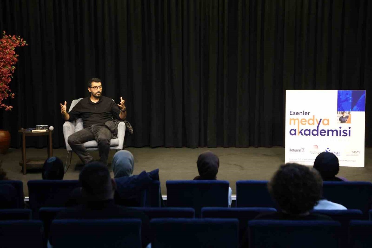 GENÇ İLETİŞİMCİLERİ SEKTÖRÜN DENEYİMLİ İSİMLERİYLE BULUŞTURAN 6. MEDYA AKADEMİSİ, BU HAFTA...