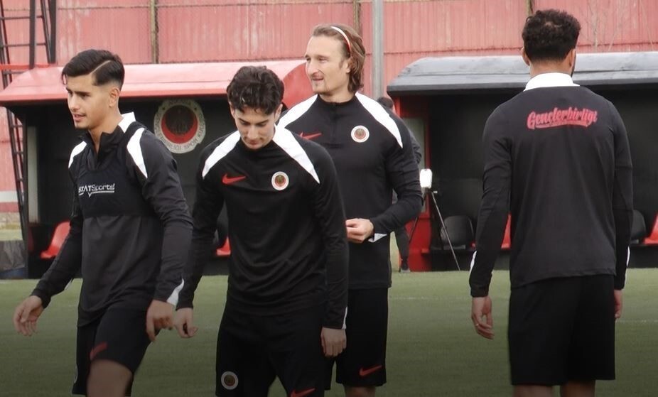 GENÇLERBİRLİĞİ TEKNİK DİREKTÖRÜ VOLKAN DEMİREL, "GALATASARAY’IN DURUMU BİZİ İLGİLENDİRMİYOR. KİMİN...