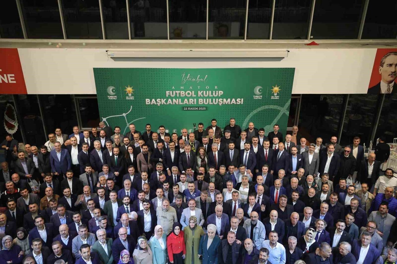 GENÇLİK VE SPOR BAKANI DR. OSMAN AŞKIN BAK, KAĞITHANE’DE DÜZENLENEN İSTANBUL AMATÖR FUTBOL KULÜP...