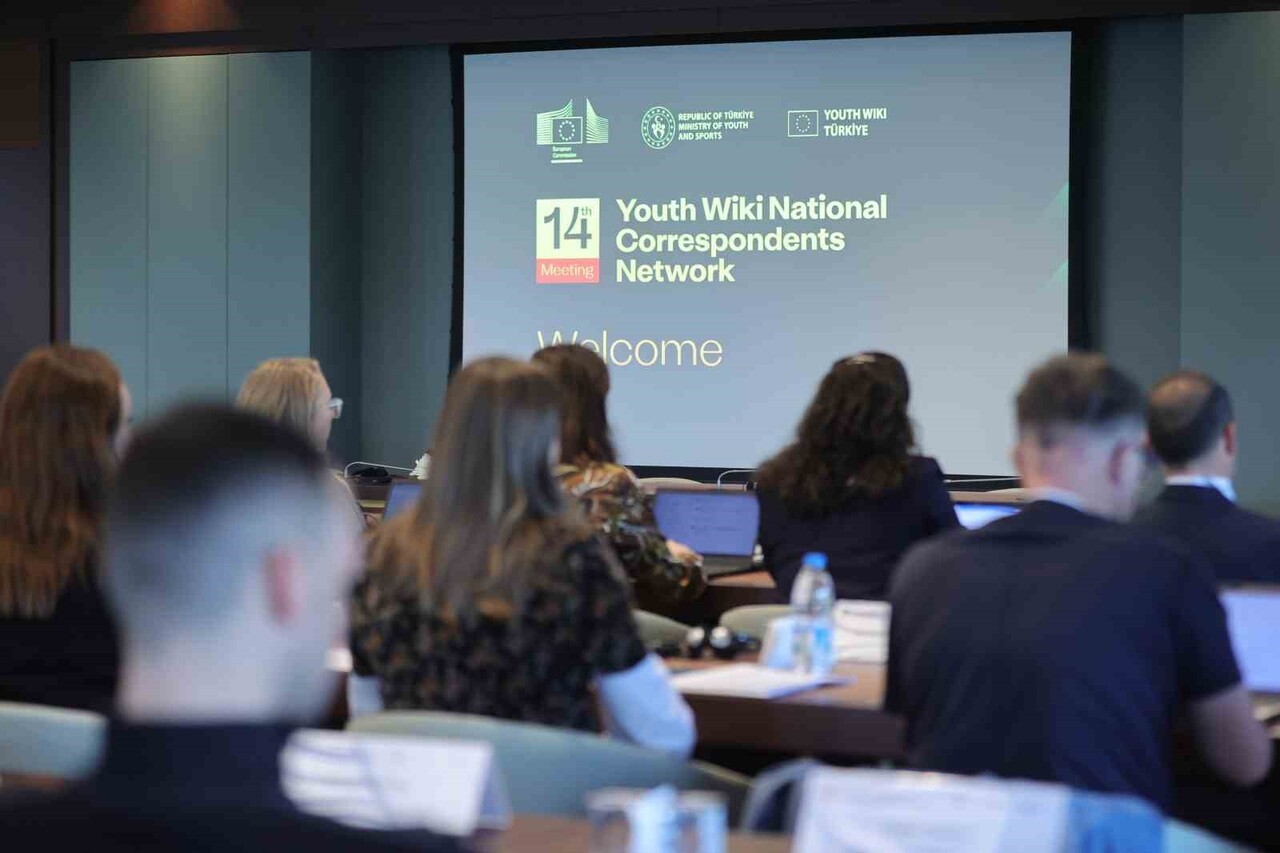 GENÇLİK VE SPOR BAKANI OSMAN AŞKIN BAK, "GENÇLERİ SADECE ‘GELECEĞİN HAZIRLAYICISI’ OLARAK DEĞİL...