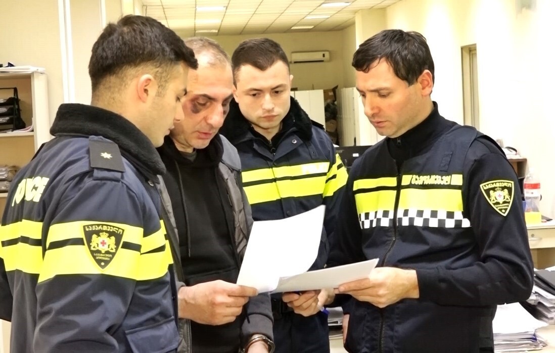 GÜRCİSTAN'IN MUHALEFETİNDEKİ "GÜÇLÜ GÜRCİSTAN" KOALİSYONUNUN LİDERLERİNDEN "VATANDAŞLAR" PARTİSİ...