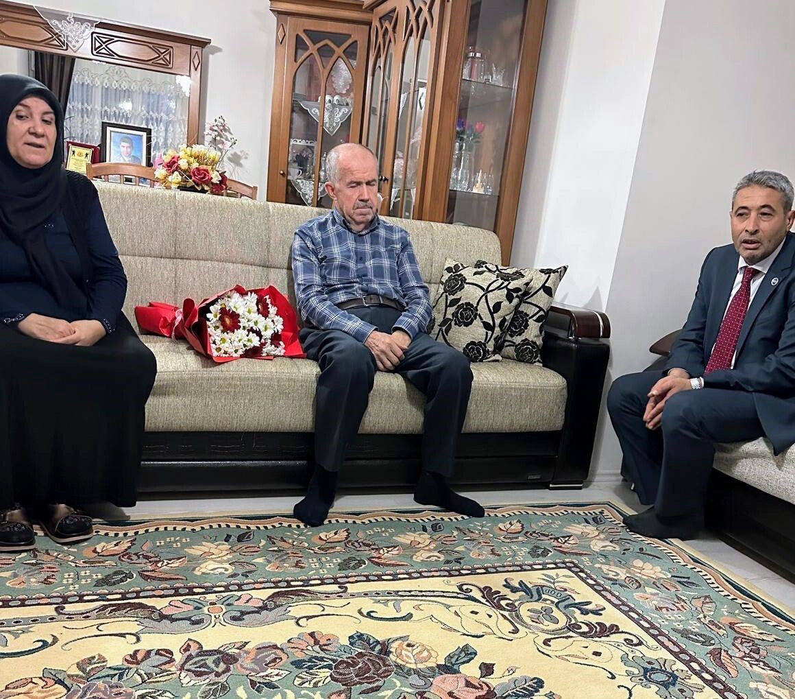 GÜRCİSTAN-AZERBAYCAN SINIRINDA DÜŞEN ASKERİ KARGO UÇAĞINDA ŞEHİT OLAN HAVA PİLOTU BİNBAŞI SERDAR...