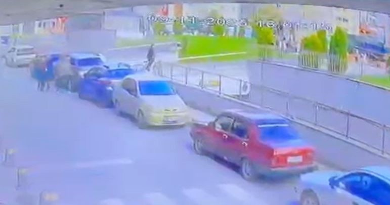 GÜVENLİK KAMERASI GÖRÜNTÜSÜ (OLAY ANI)