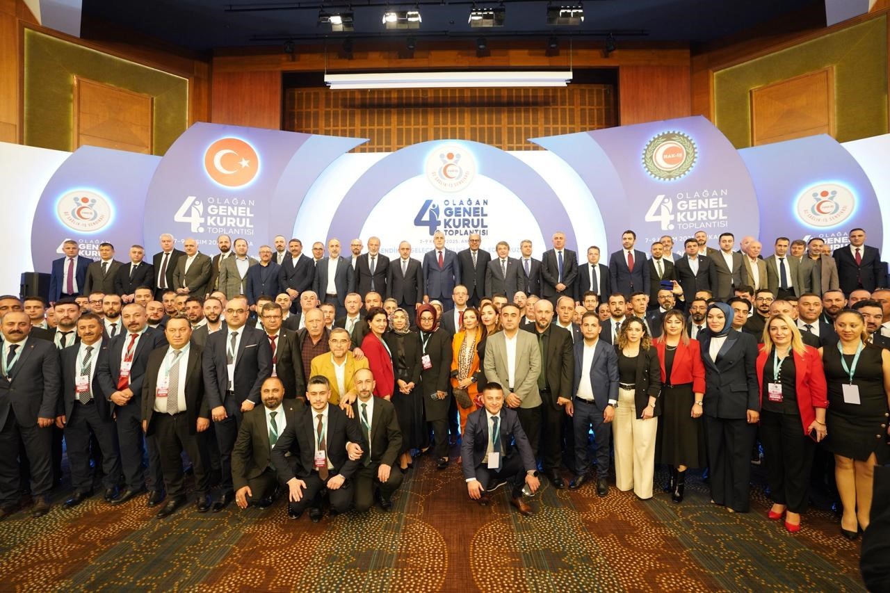 HAK İŞÇİ SENDİKALARI KONFEDERASYONU (HAK-İŞ) GENEL BAŞKANI MAHMUT ARSLAN, ASGARİ ÜCRET TESPİT...