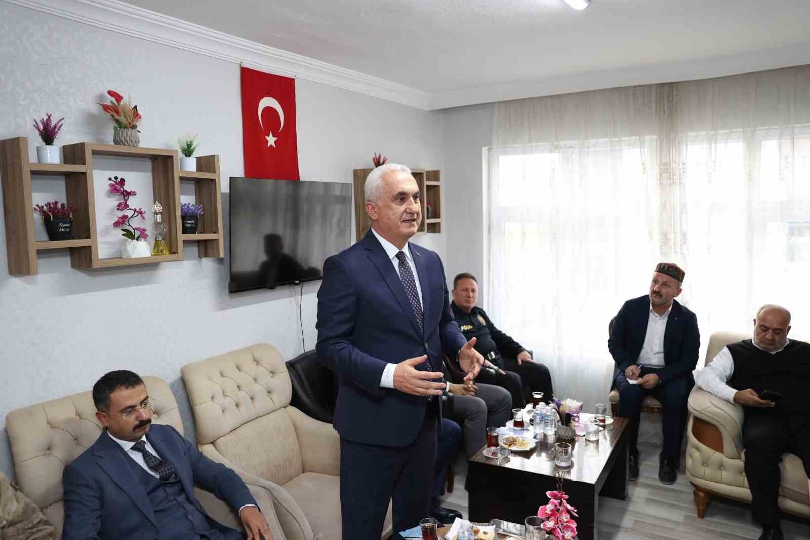 İÇİŞLERİ BAKANLIĞI SİVİL TOPLUMLA İLİŞKİLER GENEL MÜDÜRLÜĞÜ DESTEĞİYLE YÜRÜTÜLEN "GENÇLİĞİNE İYİ...