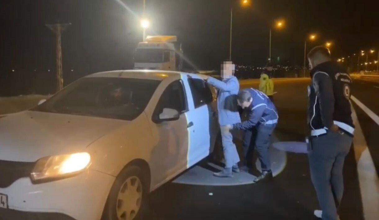 İKİNCİ ARABANIN DURDURULMASI