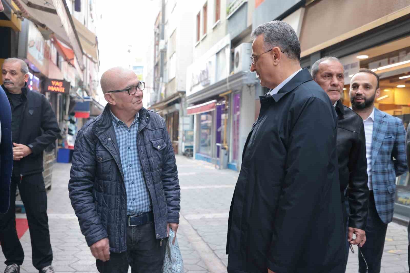 İLKADIM BELEDİYE BAŞKANI İHSAN KURNAZ, İLKADIM BELEDİYE MECLİS ÜYELERİ SERKAN AKYÜZ, MURAT GÜRBÜZ...