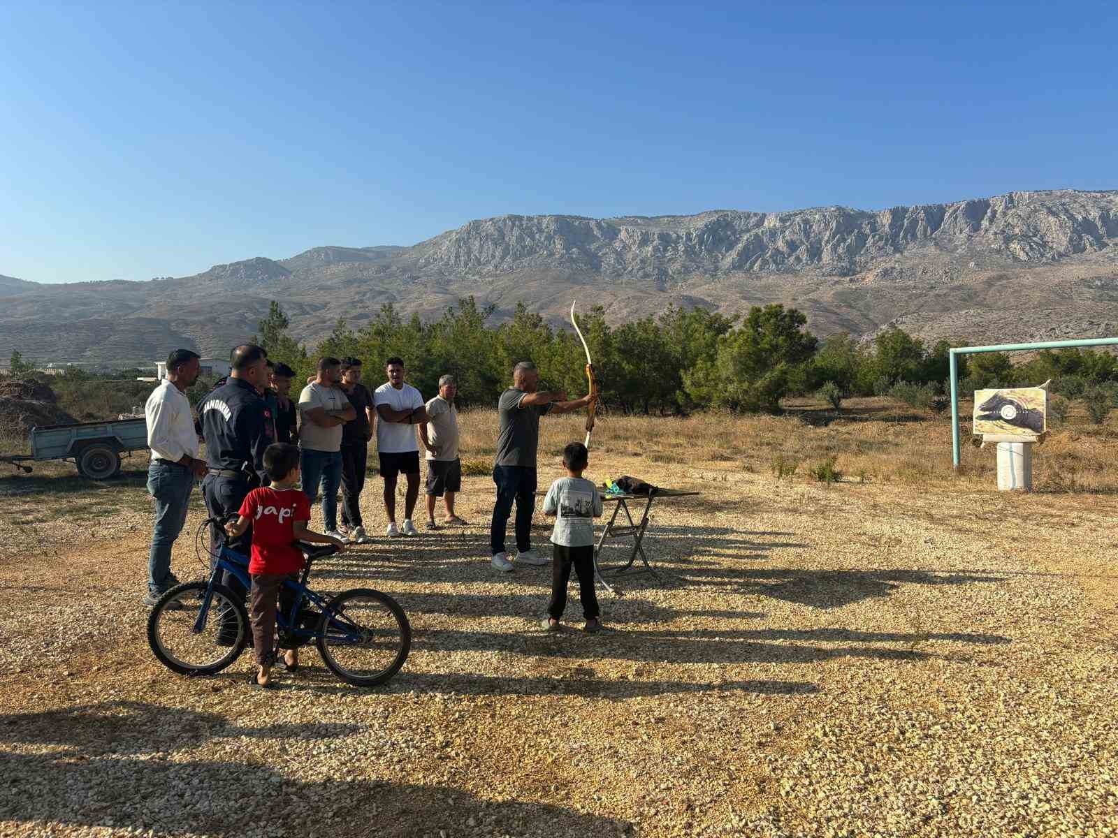 IŞIKLI MAHALLESİ MUHTARLIĞI GENÇLERE VE ÇOCUKLARA YÖNELİK SOSYAL ETKİNLİK DÜZENLEDİ