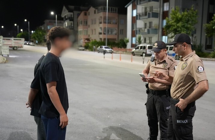 ISPARTA GENELİNDE SON 1 HAFTADA GERÇEKLEŞTİRİLEN DENETİMLERDE BİNLERCE ŞAHIS VE ARAÇ...