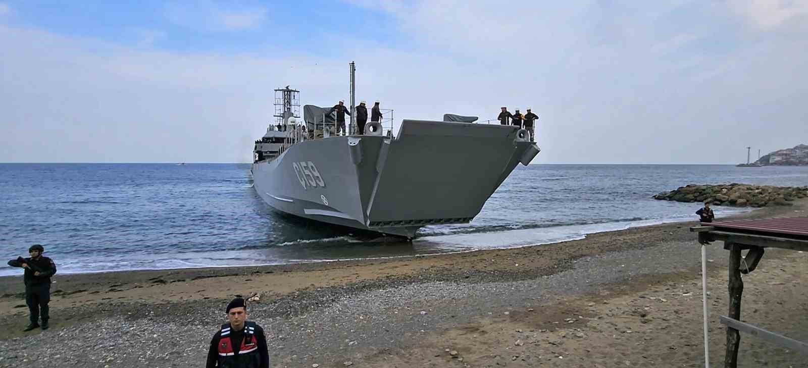 İSTANBUL'DA ANADOLU TERSANESİ'NDE TÜRK DENİZ KUVVETLERİ İÇİN ÜRETİLEN YENİ TİP ÇIKARMA GEMİSİ...