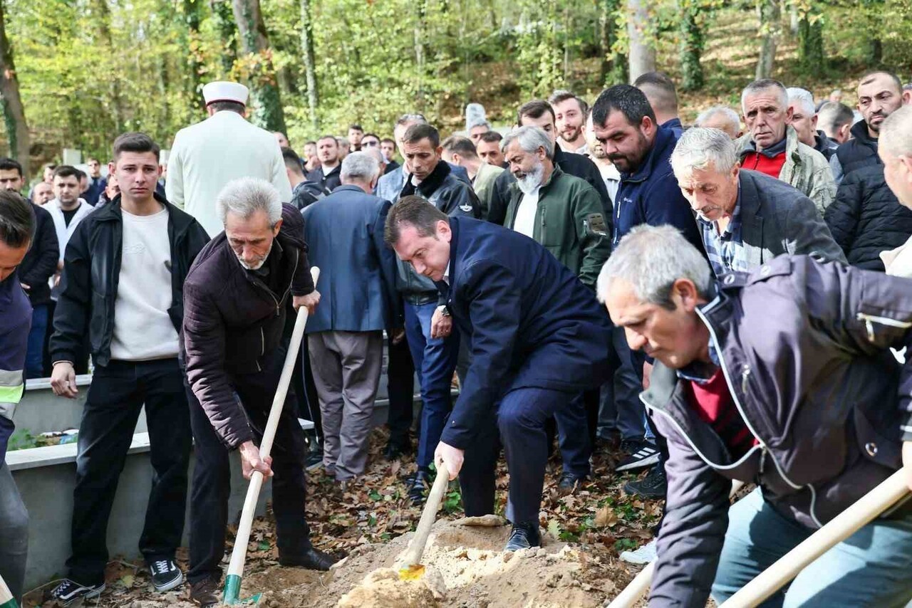 İSTANBUL'UN SİLİVRİ İLÇESİNDE, SOBADAN SIZAN KARBONMONOKSİT GAZI AYNI AİLEDEN DÖRT KİŞİYİ...