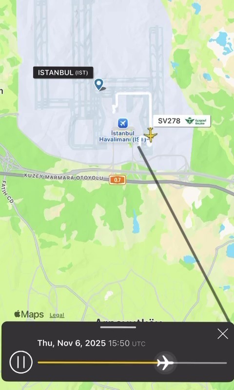 İSTANBUL-CİDDE SEFERİNİ YAPMAK ÜZERE KALKIŞA HAZIRLANAN YOLCU UÇAĞINDA BULUNAN YOLCUNUN 'UÇAKTA...