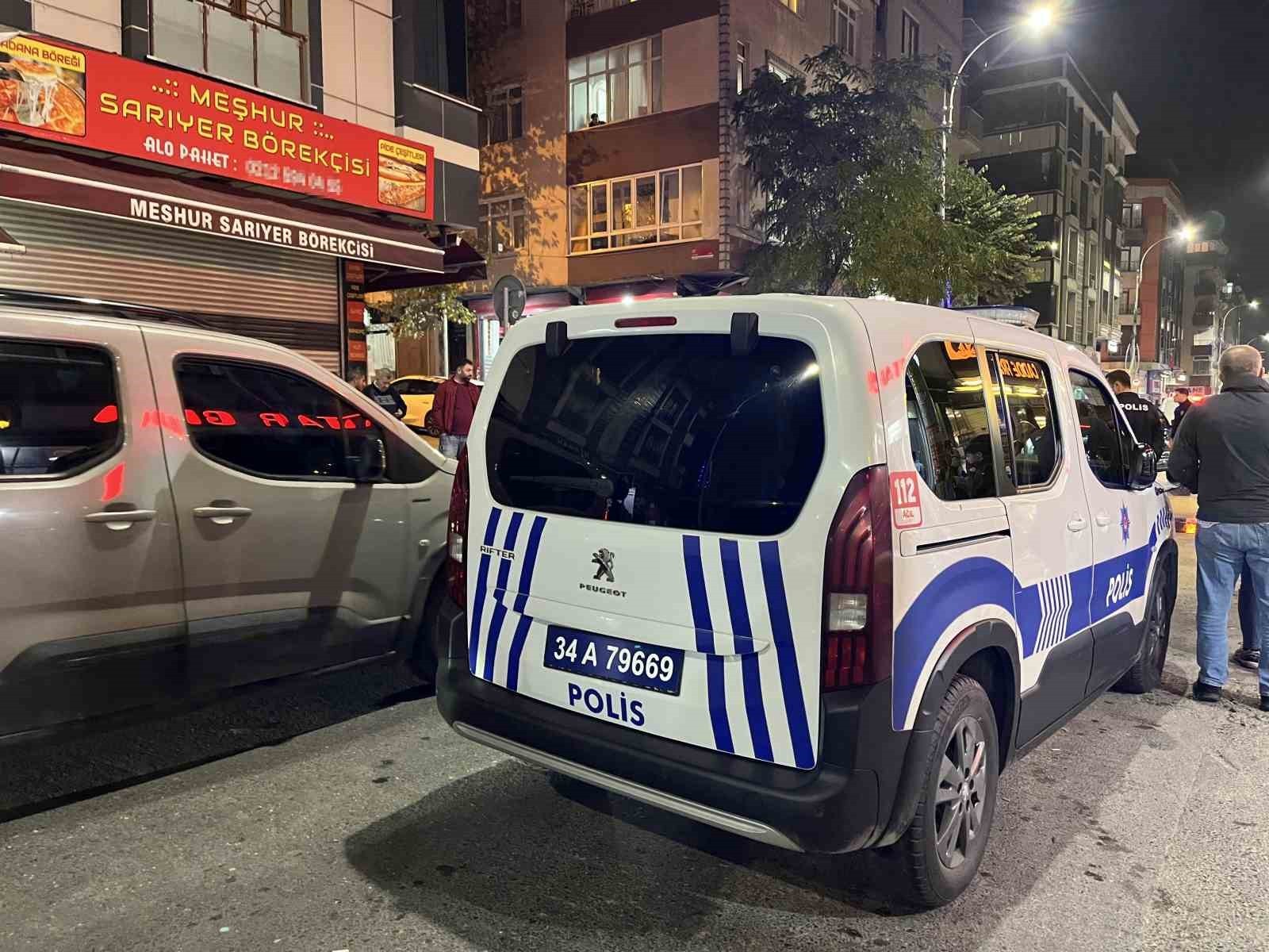 İSTANBUL SULTANGAZİ'DE ESKİ EŞİNİN BİRLİKTE YAŞADIĞI ADAMI SİLAHLA VURARAK ÖLDÜREN ŞAHIS ARDINDAN...