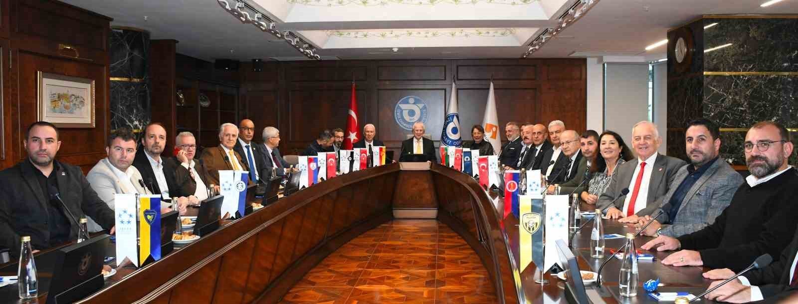 İZMİR SPOR KULÜPLERİ BİRLİĞİ VAKFI’NIN (İZVAK) DANIŞMA KURULU 2025 YILI TOPLANTISI, BU YIL ÖNEMLİ...