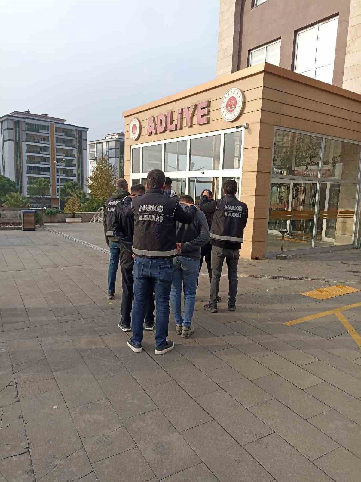 KAHRAMANMARAŞ'TA DÜZENLENEN UYUŞTURUCU OPERASYONUNDA 7 KİŞİ TUTUKLANDI