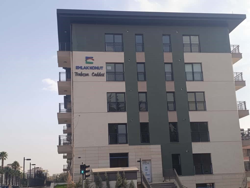 KAHRAMANMARAŞ’IN KALBİ NİTELİĞİNDEKİ TRABZON CADDESİ’NDE DEPREM SONRASI BAŞLATILAN YENİDEN İNŞA...