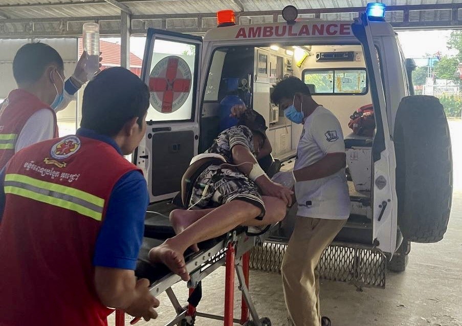 KAMBOÇYA'DA TAYLAND İLE SINIRDA ÇIKAN ÇATIŞMA NEDENİYLE 1 KİŞİ HAYATINI KAYBETTİ. İKİ KOMŞU ÜLKE...