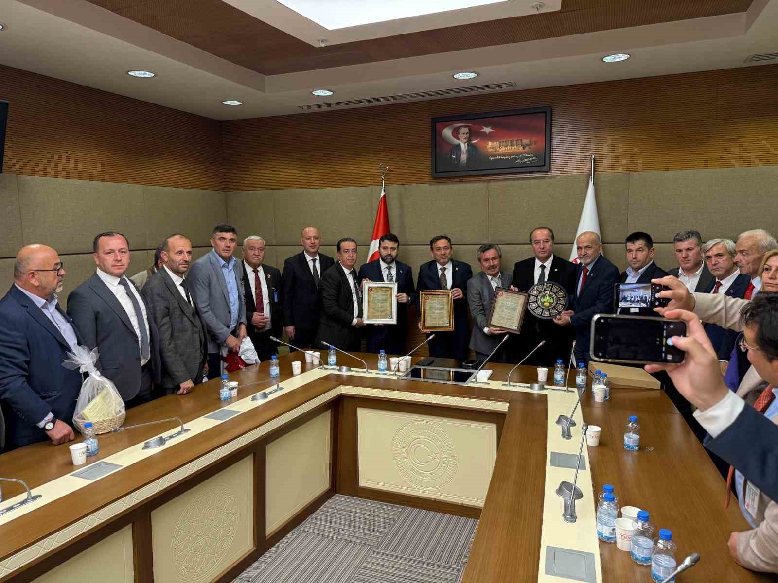 KARABÜK'ÜN YENİCE İLÇESİNİN DERNEK BAŞKANLARI VE TEMSİLCİLERİ, ANKARA’DA TÜRKİYE BÜYÜK MİLLET...