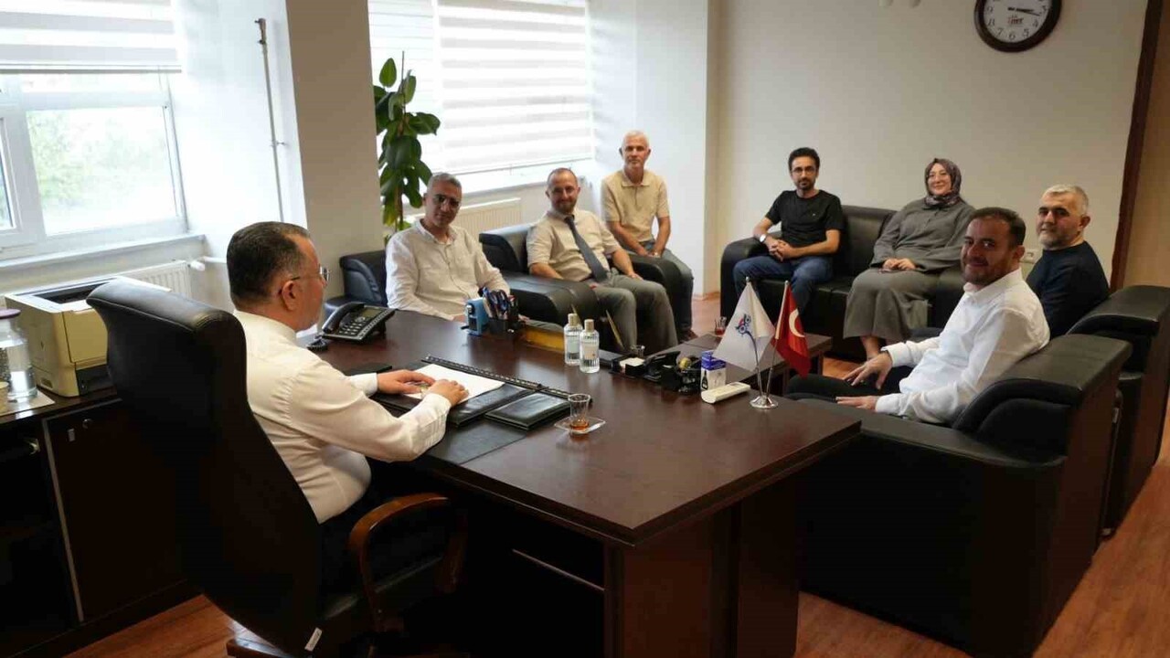 KARABÜK ÜNİVERSİTESİ (KBÜ) REKTÖRÜ PROF. DR. FATİH KIRIŞIK, TEMMUZ AYINDA AÇILAN BİLGİSAYAR VE...