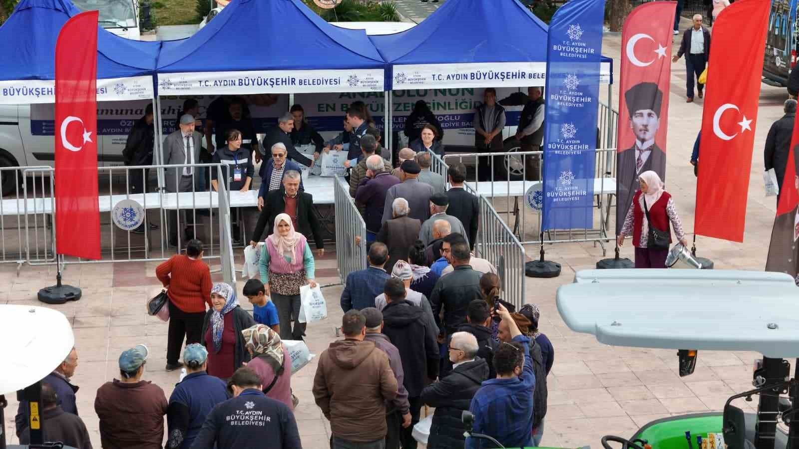 KARACASU’DA ATA TOHUMLARI VATANDAŞLARLA BULUŞTURULDU