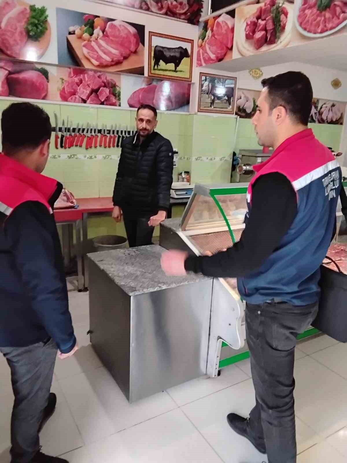 KARACASU İLÇE TARIM VE ORMAN MÜDÜRLÜĞÜ, YÜKSEK RİSKLİ GIDA ÜRÜNLERİNE YÖNELİK DENETİMLERİNİ...