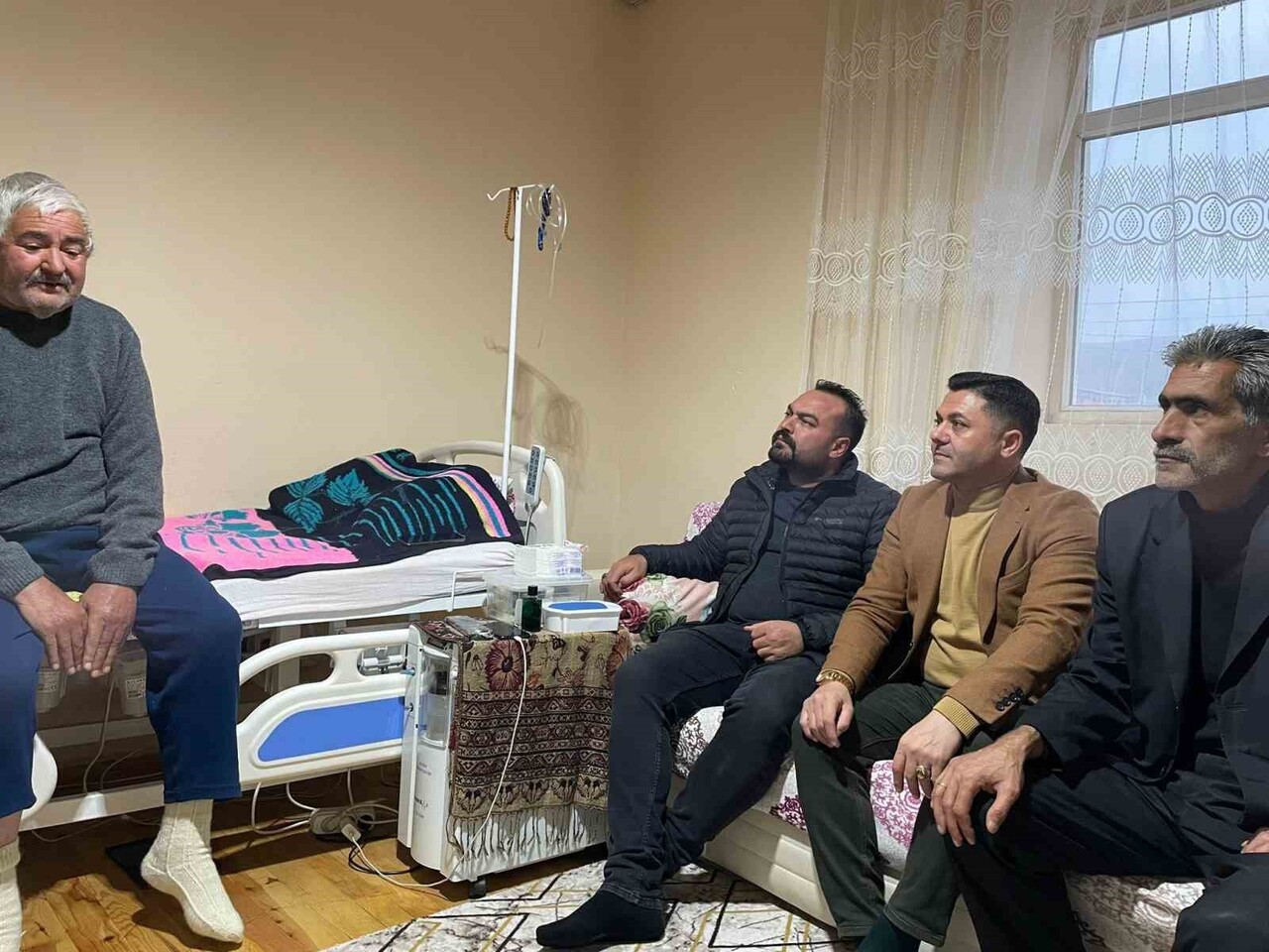 KARS MHP’DEN ENGELLİ VATANDAŞA AKÜLÜ ARAÇ DESTEĞİ(KARS-İHA)