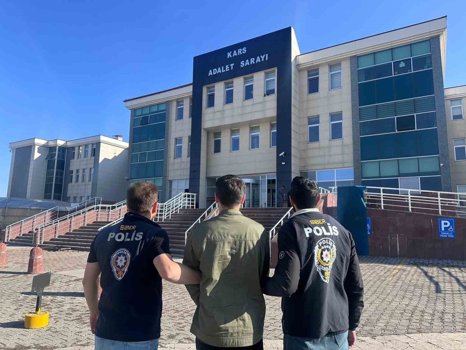 KARS’TA 19 YIL HAPİS CEZASI BULUNAN DOLANDIRICI YAKALANDI(KARS-İHA)