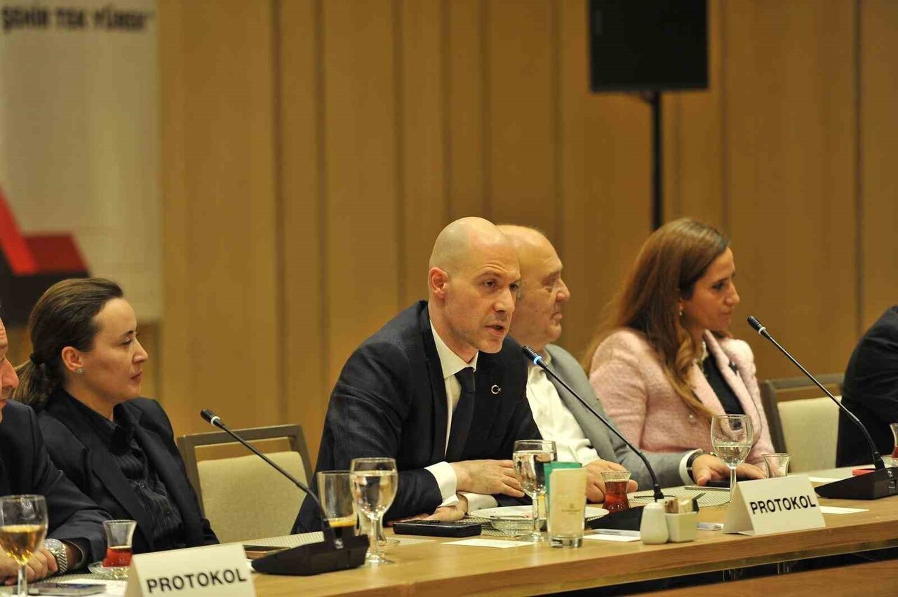 KASTAMONULULAR PLATFORMU, YÖNETİM TOPLANTISINI İSTANBUL'DA İŞ DÜNYASI, SİYASET VE SİVİL TOPLUM...