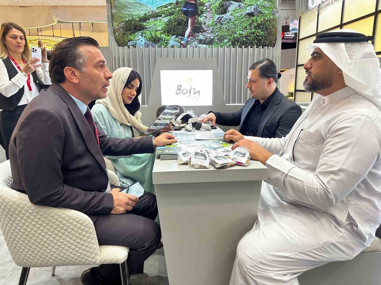 KATAR'IN BAŞKENTİ DOHA'DA DÜZENLENEN ULUSLARARASI TURİZM FUARINDA TÜRKİYE’Yİ BOLU VE RİZE TEMSİL...