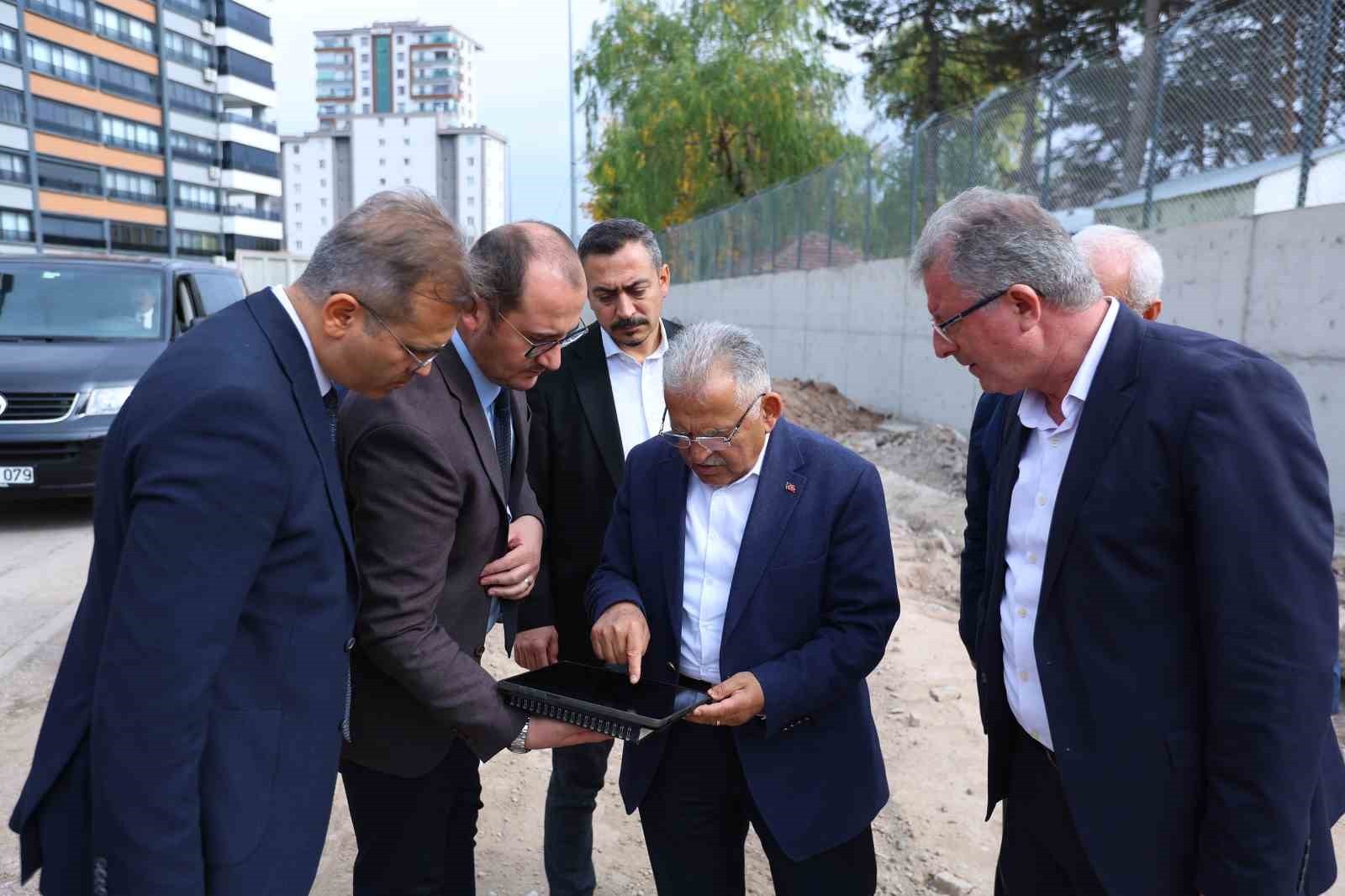 KAYSERİ BÜYÜKŞEHİR BELEDİYE BAŞKANI DR. MEMDUH BÜYÜKKILIÇ; KARTAL KAVŞAĞI PROJESİ ÖNCESİNDE...