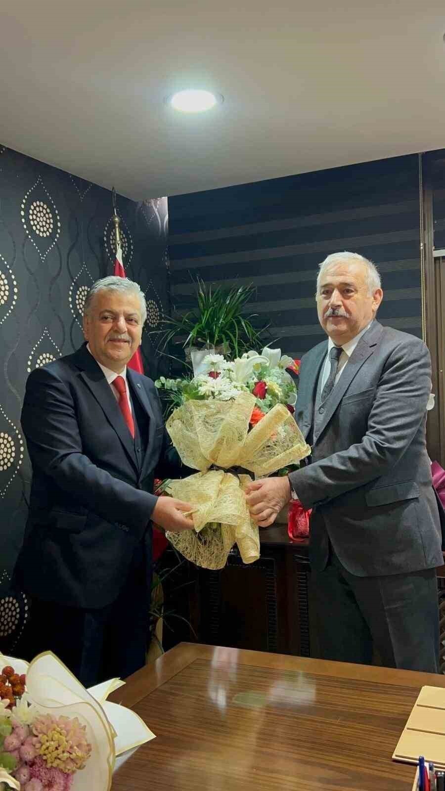 KAYSERİ SARRAFLAR VE KUYUMCULAR DERNEĞİ'NDE DÜZENLENEN SEÇİMLİ OLAĞAN GENEL KURUL'DA BAŞKANLIĞA...