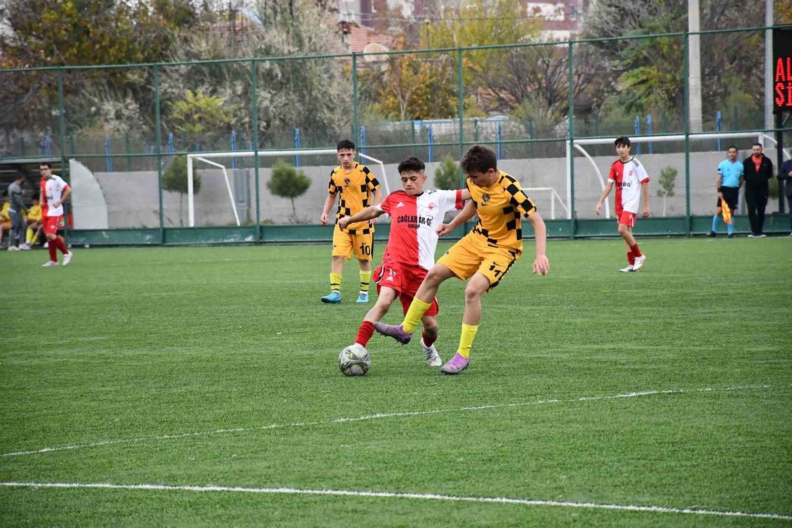 KAYSERİ U16 LİGİ’NDE NORMAL SEZONUN ARDINDAN PLAY-OFF YARI FİNAL MAÇLARI DÜN OYNANDI VE FİNALE...