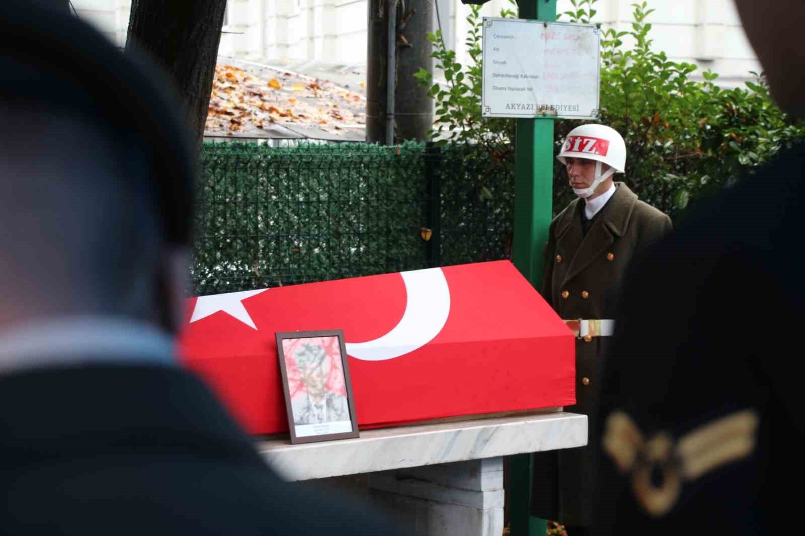 KIBRIS GAZİSİ MEHMET KUL (72), SAKARYA’NIN AKYAZI İLÇESİNDE DÜZENLENEN TÖRENLE SON YOLCULUĞUNA...