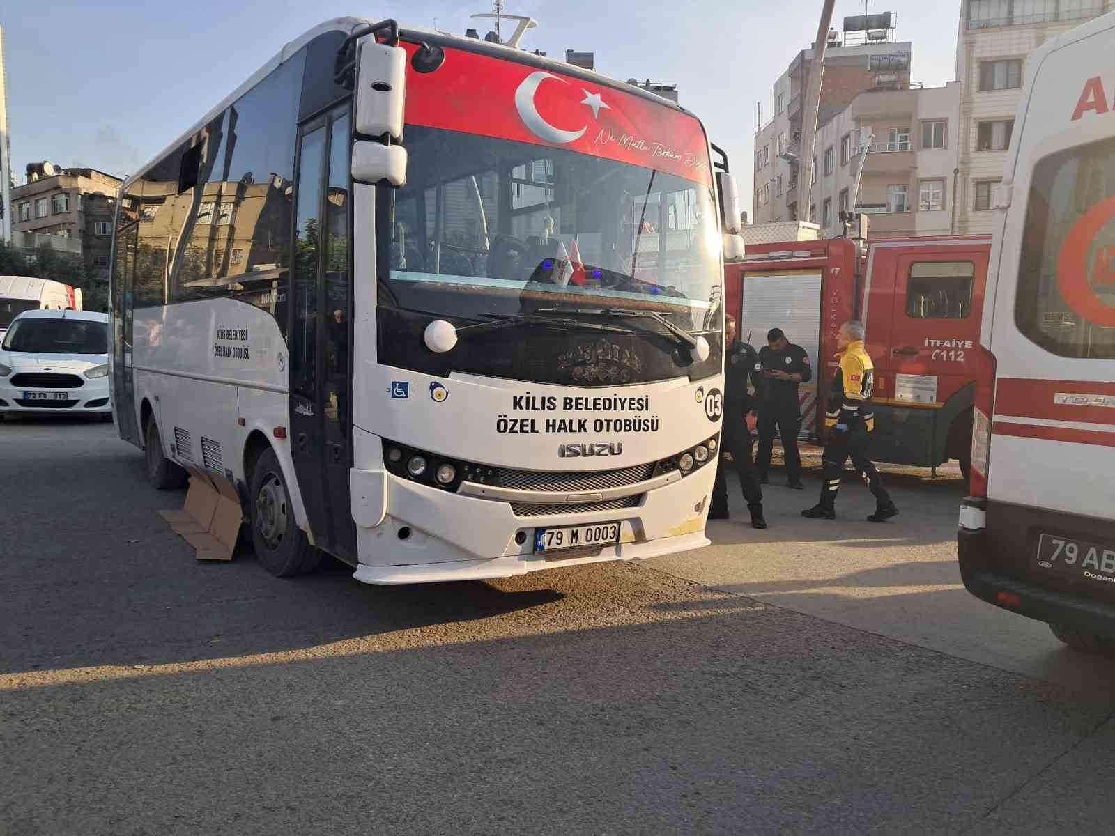 KİLİS’TE HALK OTOBÜSÜ YAYAYA ÇARPTI: 1 ÖLÜ