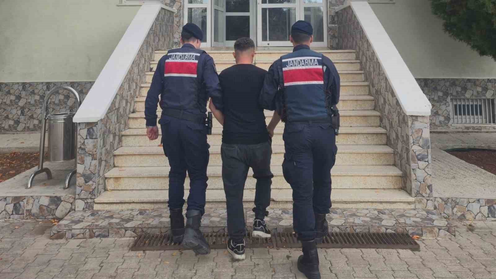 KIRIKKALE’DE JANDARMA EKİPLERİNCE YAPILAN OPERASYONDA UYUŞTURUCU MADDE TİCARİ SUÇUNDAN KESİNLEŞMİŞ...