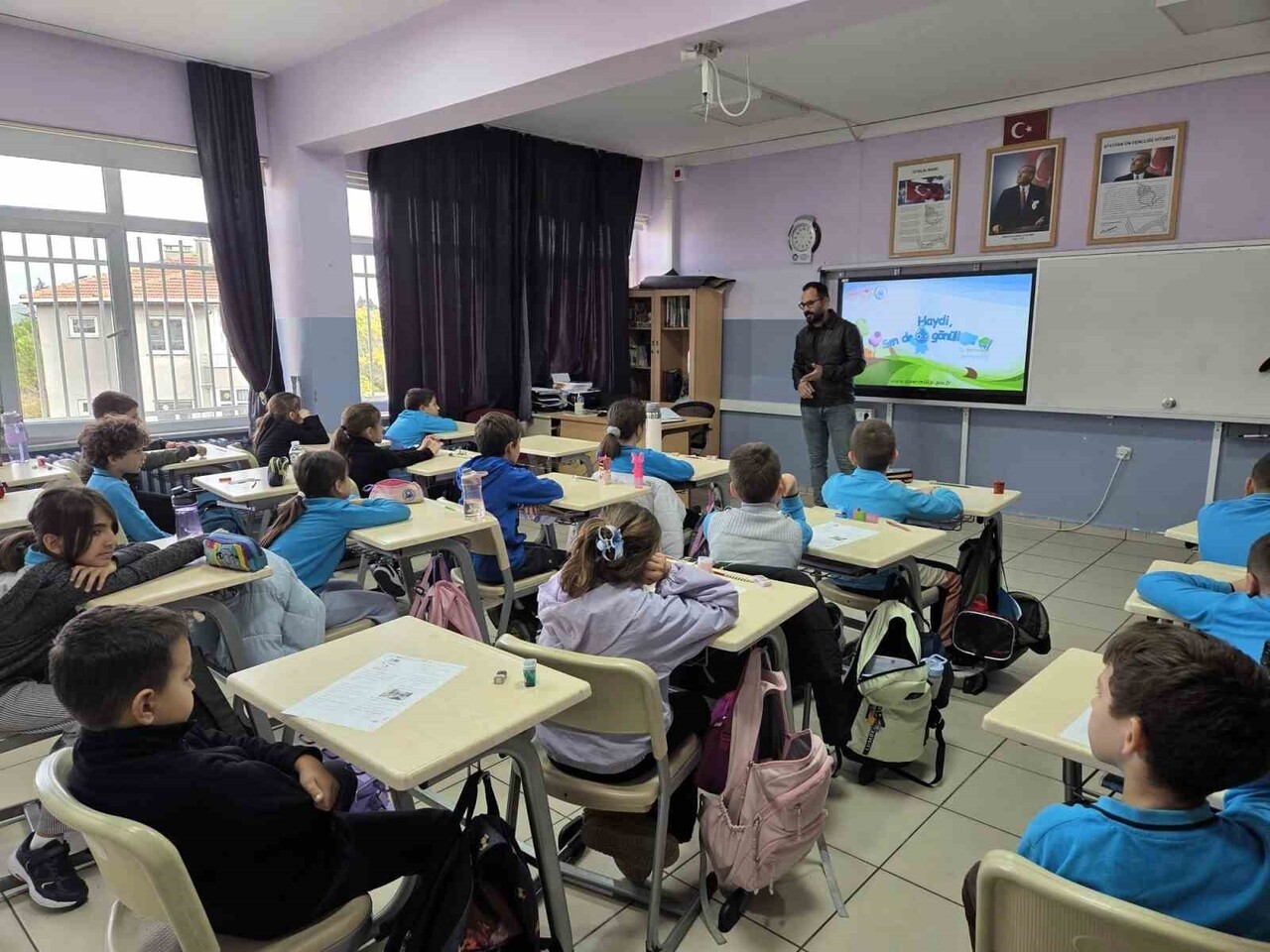 KIRKLARELİ'NİN BABAESKİ İLÇESİNDE İLKOKUL ÖĞRENCİLERİNE SU VERİMLİLİĞİ, GIDA İSRAFI VE BESLENME...