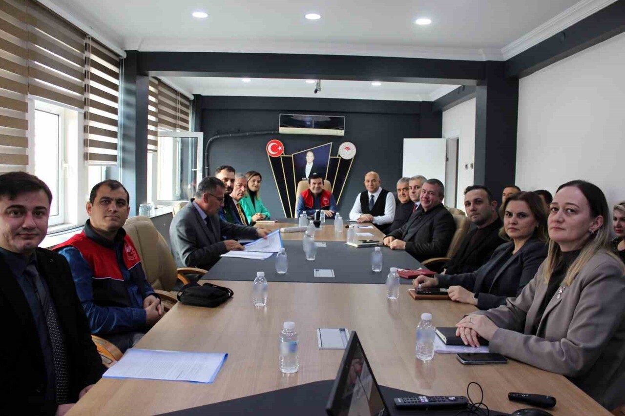 KIRKLARELİ TARIMSAL KURAKLIK İL KRİZ MERKEZİ TOPLANTISI, VALİ YARDIMCISI DR. HASAN TANRISEVEN...