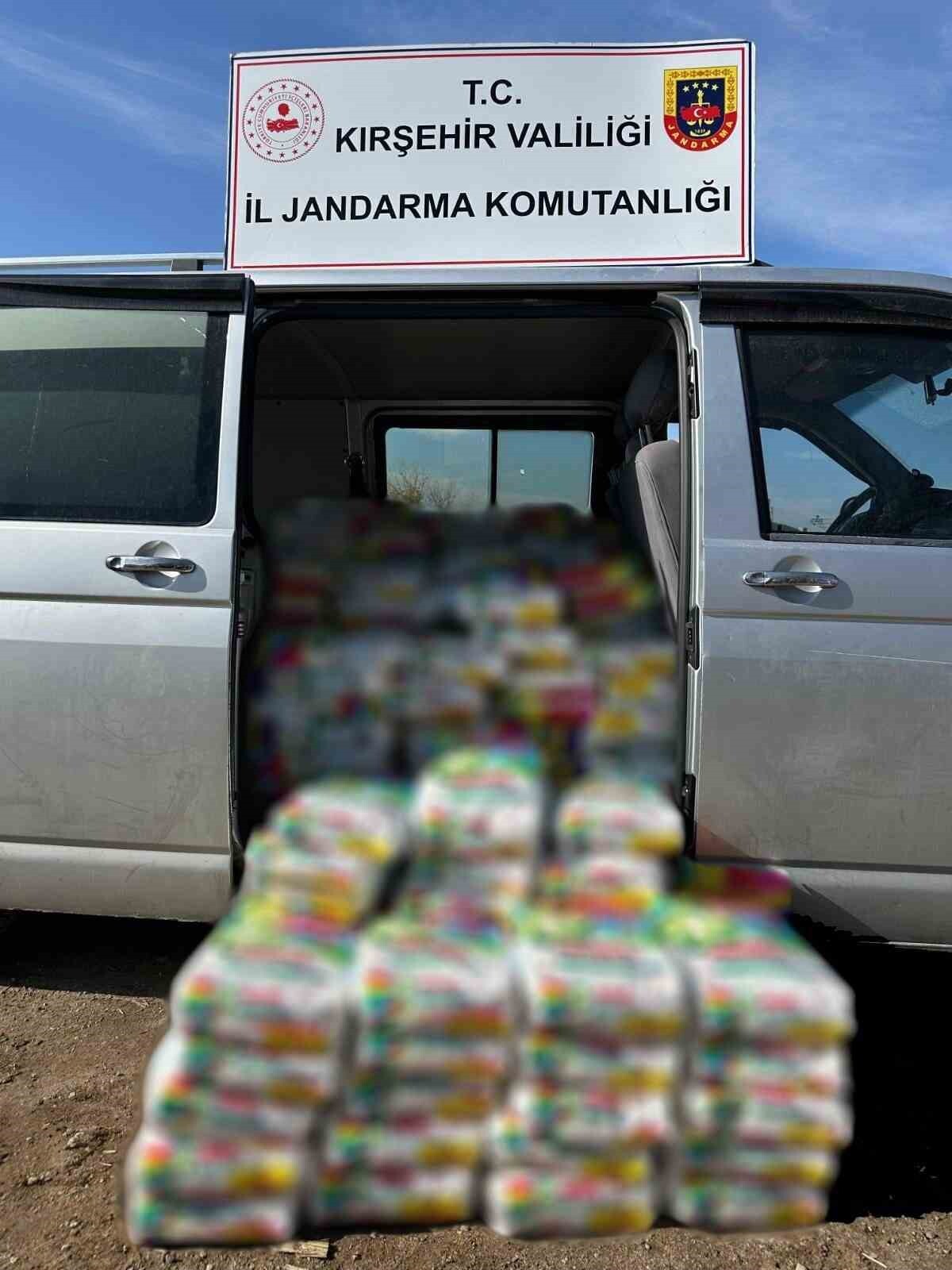 KIRŞEHİR İL JANDARMA KOMUTANLIĞI EKİPLERİNCE GERÇEKLEŞTİRİLEN DENETİMLERDE, PİYASAYA SÜRÜLMEK...