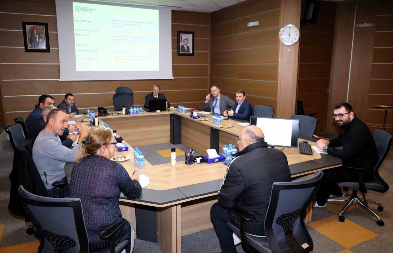 KOCAELİ BÜYÜKŞEHİR BELEDİYESİ ENCÜMENİ, KASIM AYI TOPLANTISINDA ÇEVREYİ KİRLETEN BİR HAFRİYAT...