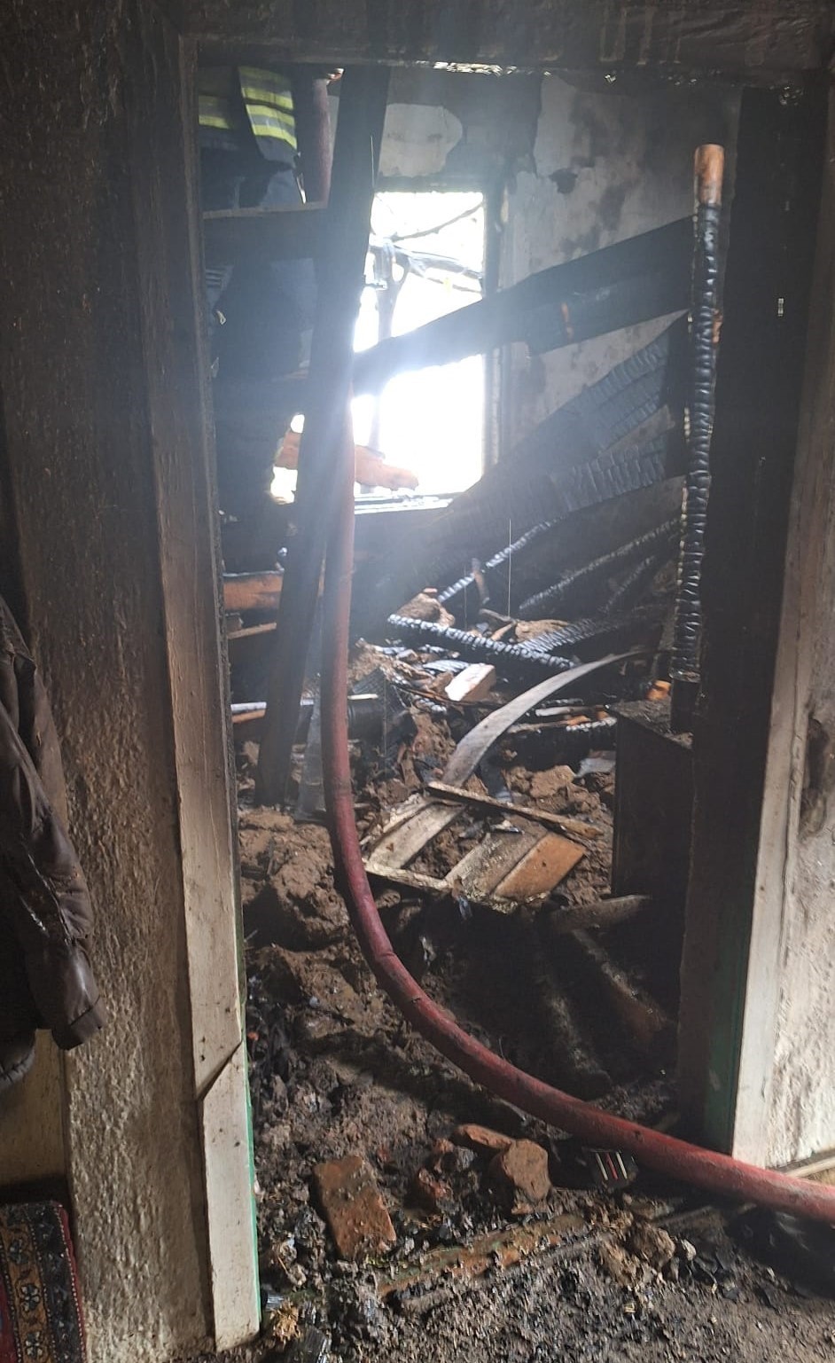 KONYA'NIN SEYDİŞEHİR İLÇESİNDE, MÜSTAKİL EVDE ÇIKAN YANGIN İTFAİYE TARAFINDAN SÖNDÜRÜLDÜ. YANGINDA...