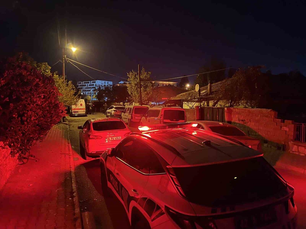 KONYA’DA EVLERİNDE ANNESİNİ DARP ETMEYE ÇALIŞAN BABASINI BIÇAKLAYARAK ÖLDÜREN 16 YAŞINDAKİ...