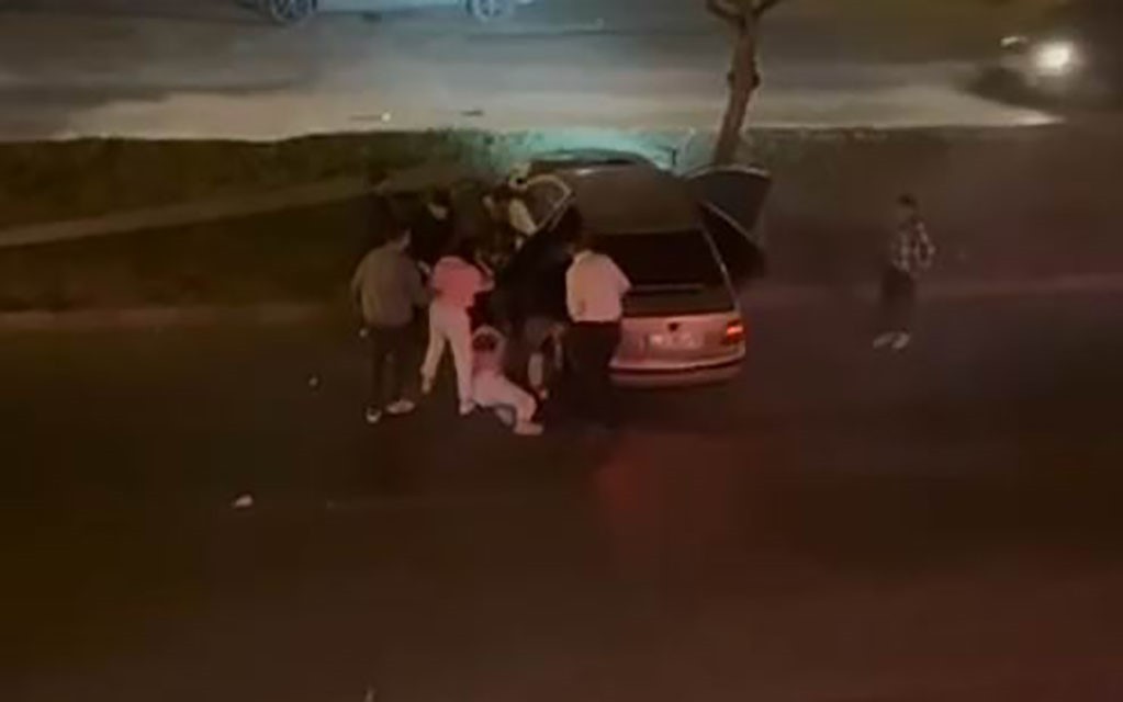 KONYA’NIN EREĞLİ İLÇESİNDE MEYDANA GELEN TRAFİK KAZASINDA 4 KİŞİ YARALANIRKEN, KAZA SONRASI PANİK...