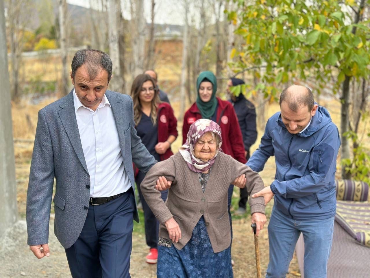 KONYA’NIN HÜYÜK İLÇESİNDE EVDE SAĞLIK HİZMETİNDEN İSTİFADE EDEN YAŞLI HASTALAR ADINA SAĞLIK...