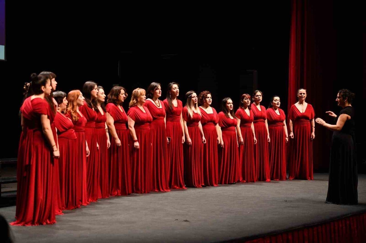 KOROLAR MARATONU, MUHTEŞEM PERFORMANSLARLA BAŞLADI