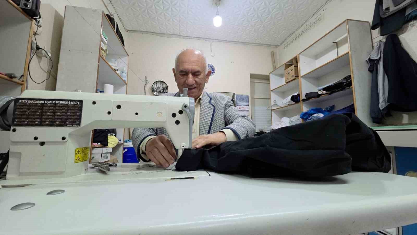 KÜTAHYA’DA 52 YILLIK TERZİ HİMMET KALKAN: "SANAT ARTIK BİTMEK ÜZERE"