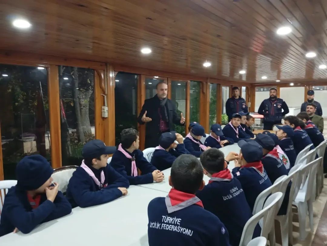 KÜTAHYA’DA İZCİLİK KAMPI DEVAM EDİYOR