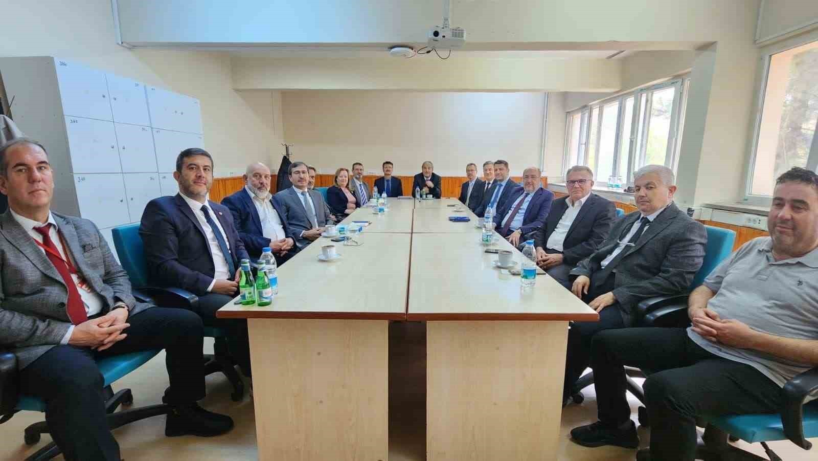 KÜTAHYA’DA MERKEZ MESLEK LİSESİ MÜDÜRLERİYLE İSTİŞARE TOPLANTISI