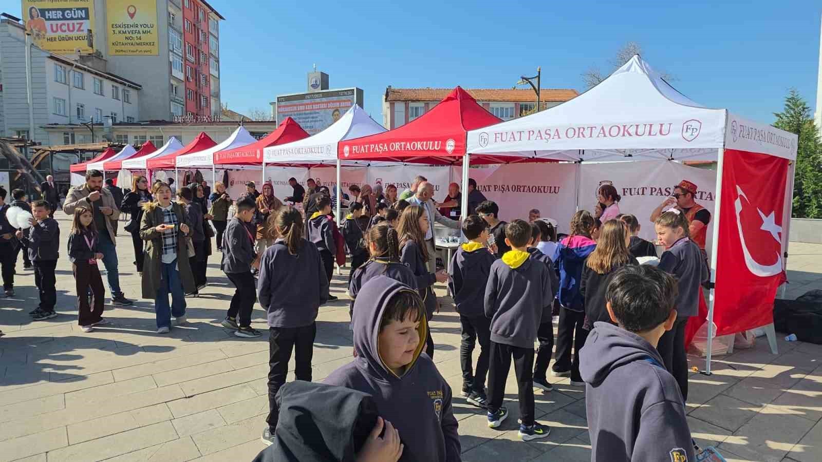 KÜTAHYA FUAT PAŞA ORTAOKULU’NUN ÖĞRETMEN, ÖĞRENCİ VE VELİLERİNİN KATKILARIYLA, GELİRİNİN TAMAMI...