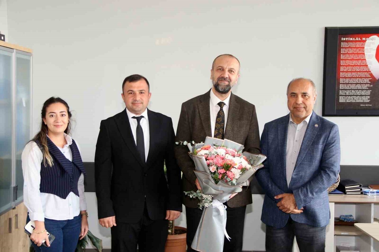 KÜTAHYA OSB’DEN ÖĞRETMENLER GÜNÜ’NE ÖZEL ZİYARET