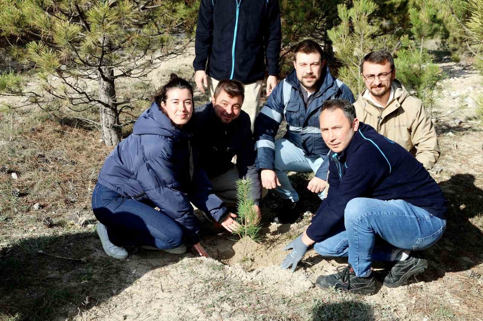 KÜTAHYA OSB’NİN GELENEKSEL FİDAN DİKİM ETKİNLİĞİ YOĞUN KATILIMLA GERÇEKLEŞTİ